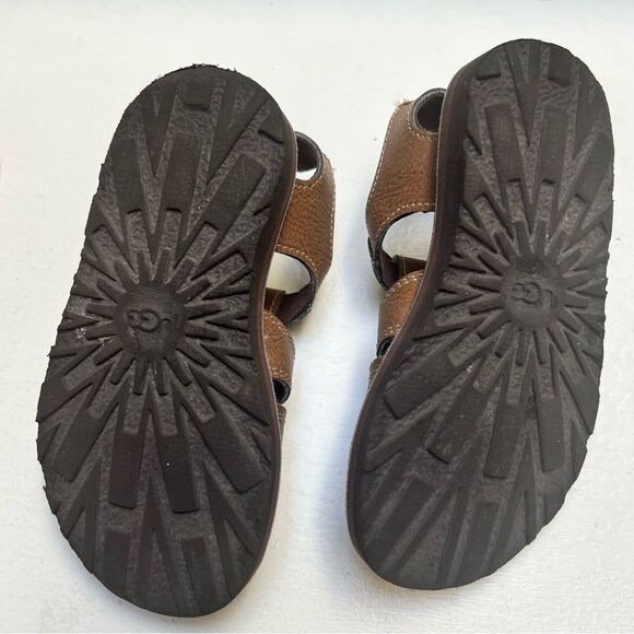 Ugg Josiah Toddler Unisex Faux Leather Sandals in Chestnut US 10 EUC - Picture 4 of 6